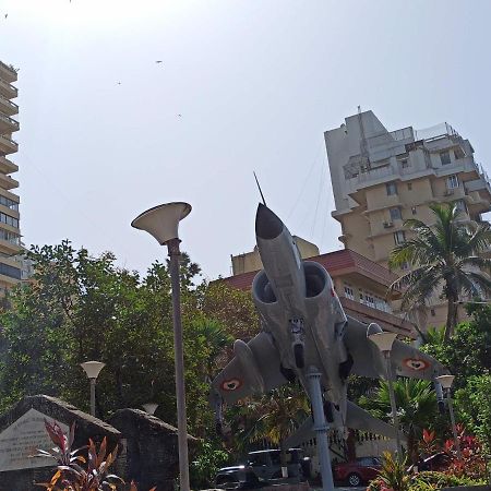 شقة Cozy Private Ac Studio By The Sea Bandstand Bandra W Mumbai Nr Taj Lands End المظهر الخارجي الصورة