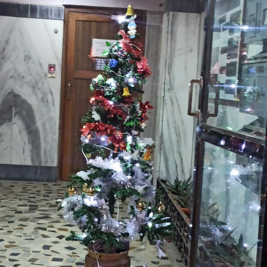 شقة Cozy Private Ac Studio By The Sea Bandstand Bandra W Mumbai Nr Taj Lands End المظهر الخارجي الصورة