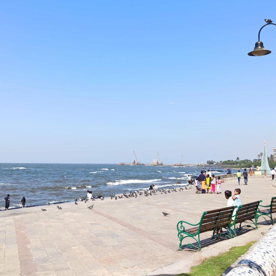 شقة Cozy Private Ac Studio By The Sea Bandstand Bandra W Mumbai Nr Taj Lands End المظهر الخارجي الصورة