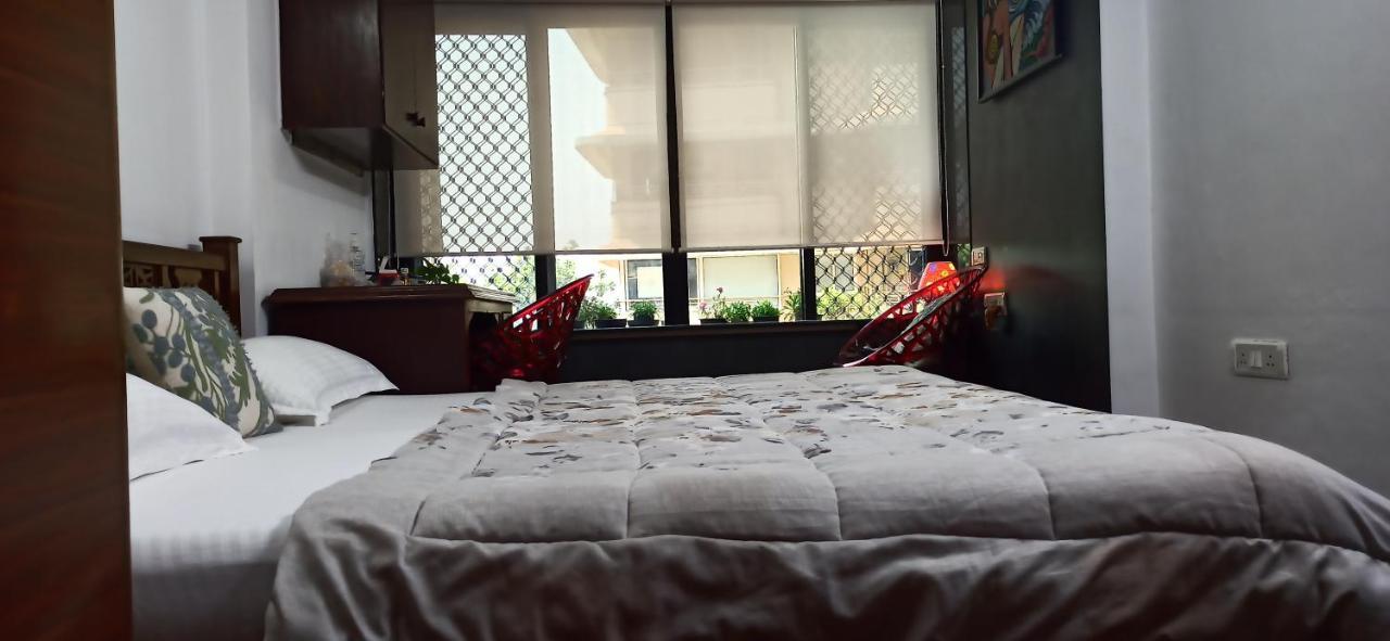 شقة Cozy Private Ac Studio By The Sea Bandstand Bandra W Mumbai Nr Taj Lands End المظهر الخارجي الصورة