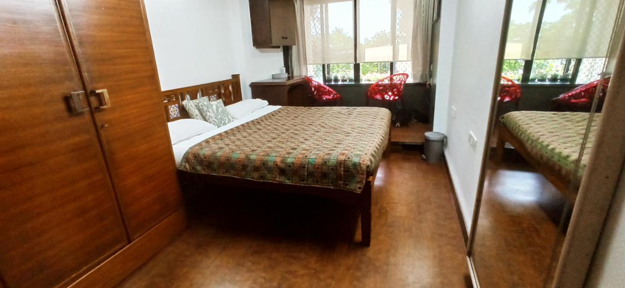 شقة Cozy Private Ac Studio By The Sea Bandstand Bandra W Mumbai Nr Taj Lands End المظهر الخارجي الصورة